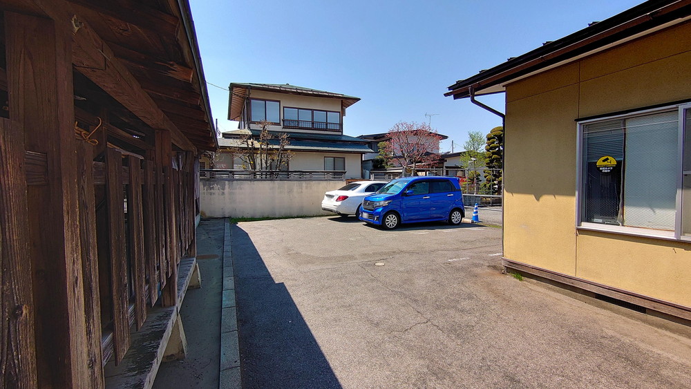 自然や-駐車場3[1]