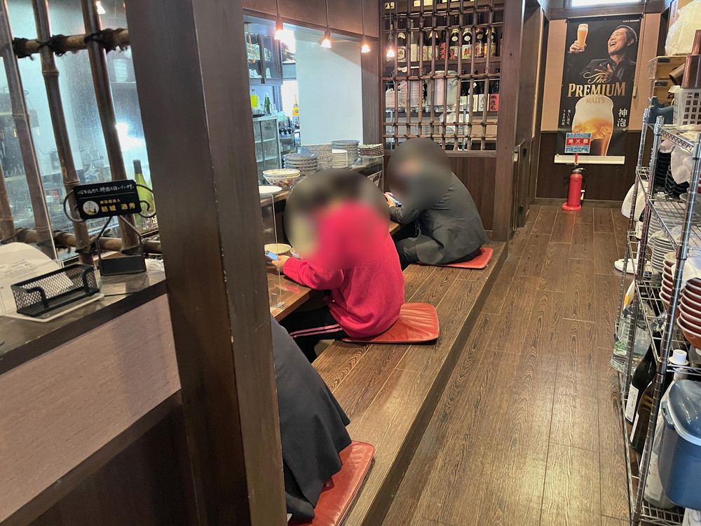 やきとり遊喜-店内の様子2