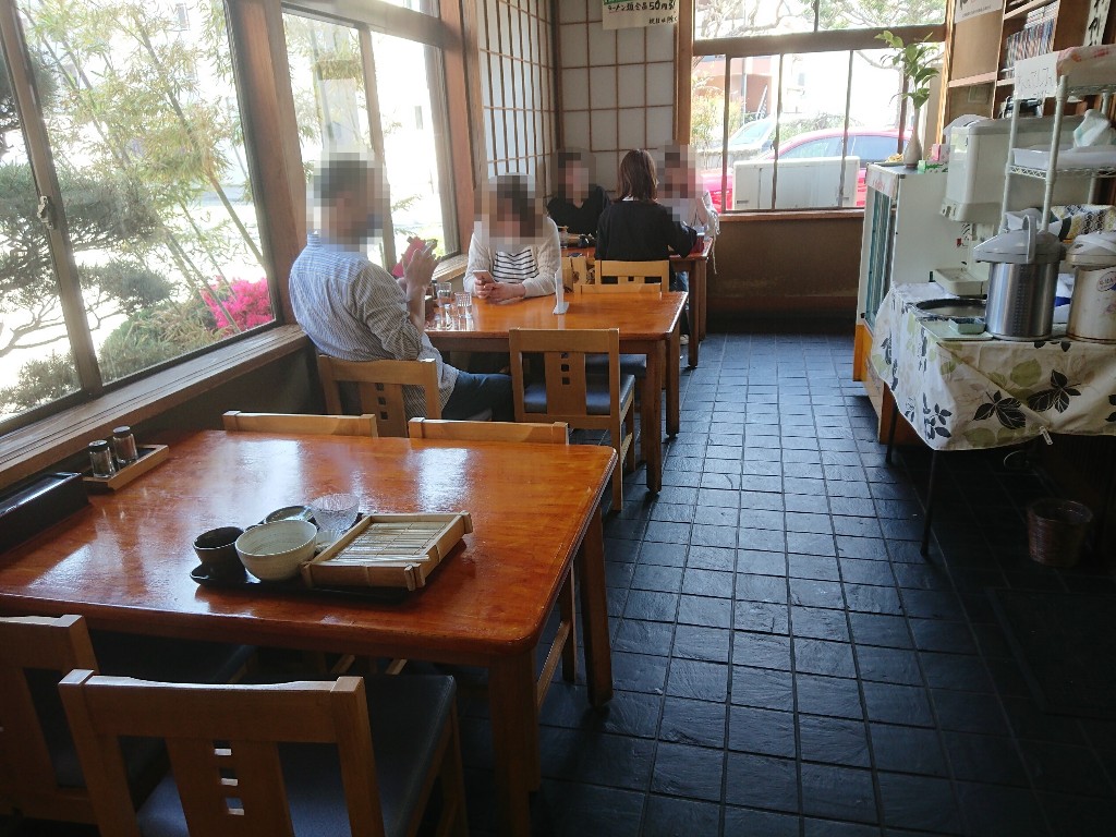 すず木屋食店内_copy_1024x768