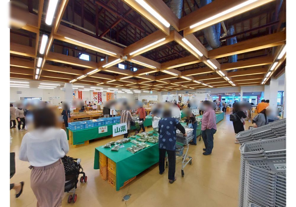 よってけポポラー内観1