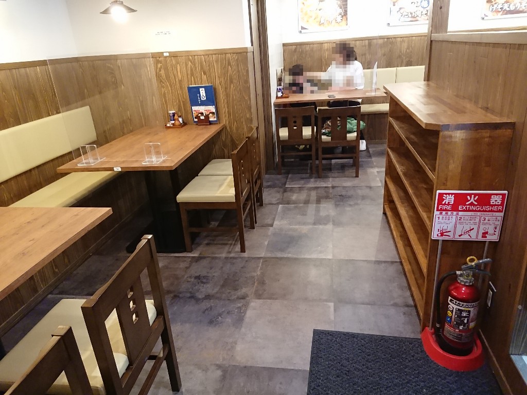 つる福駅前店 店内_copy_1024x768