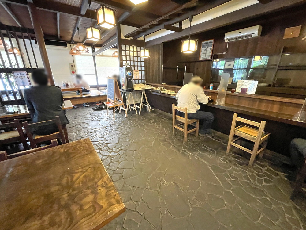 そば処ヤマモ-店内1
