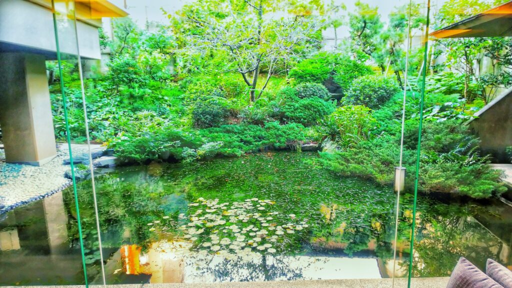 いさごやーラウンジ５