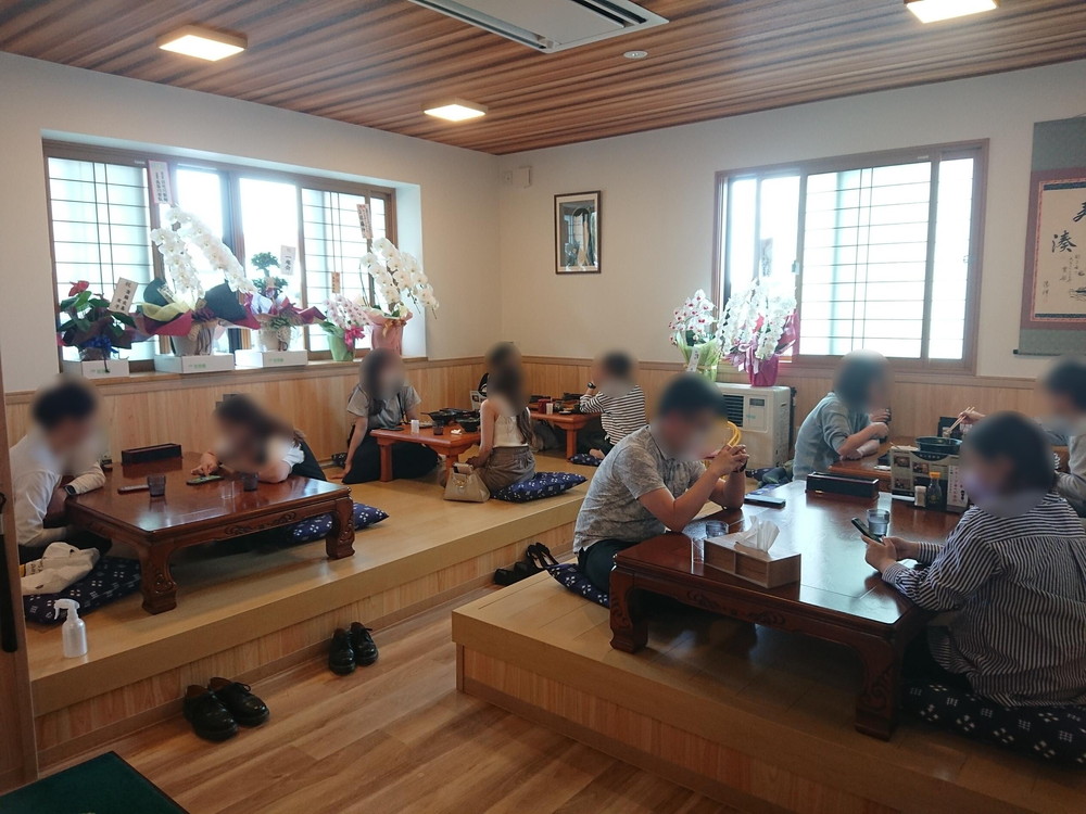 そば処一庵店内３