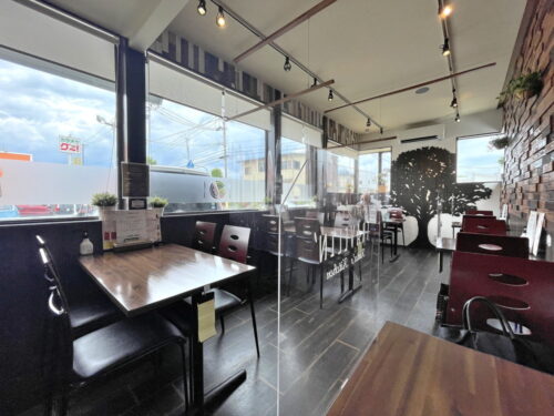 トラベリン-店内