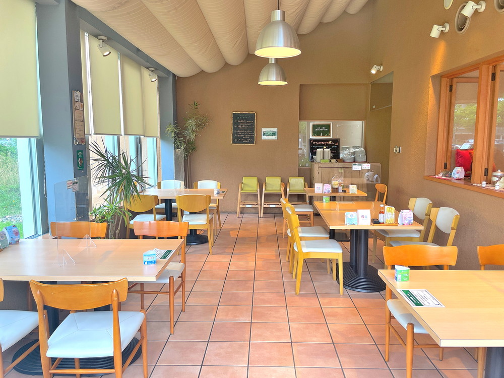 シベール-カフェ店内①