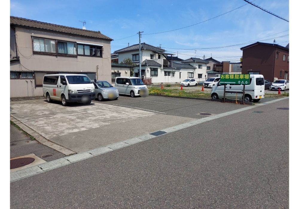 フルーツショップ青森屋ー駐車場2