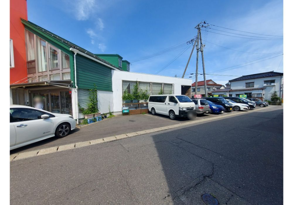 フルーツショップ青森屋ー駐車場1