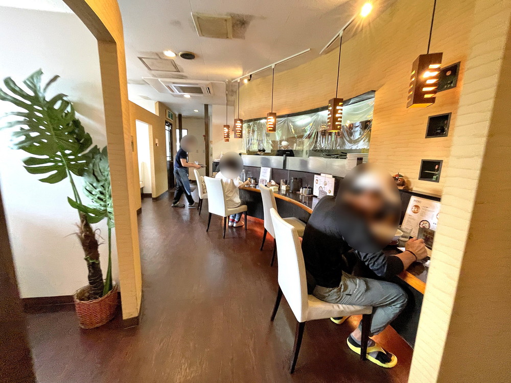 風間とんとん-店内3