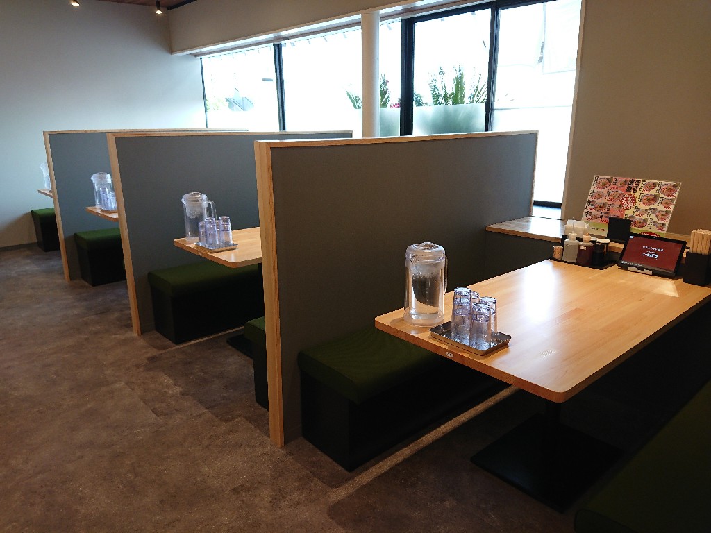 麺屋つばさ　店内３