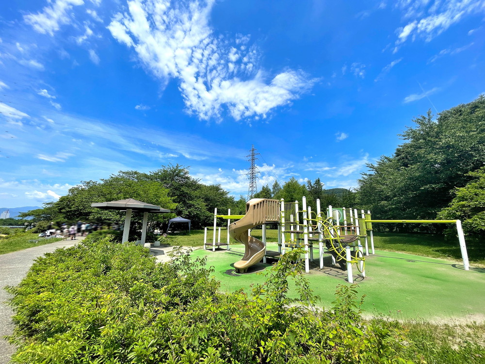 馬見ヶ崎川-釈迦堂河畔広場-公園1