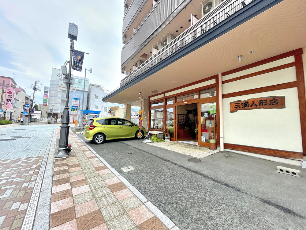 栄屋本店-駐車場2