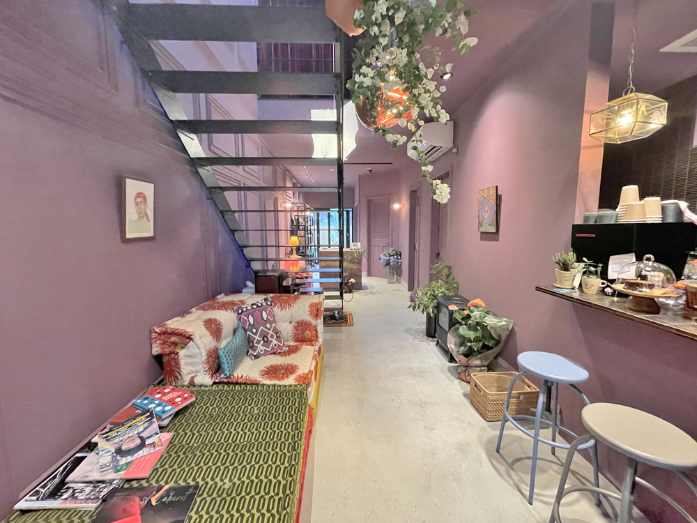 ella coffee&-店内①