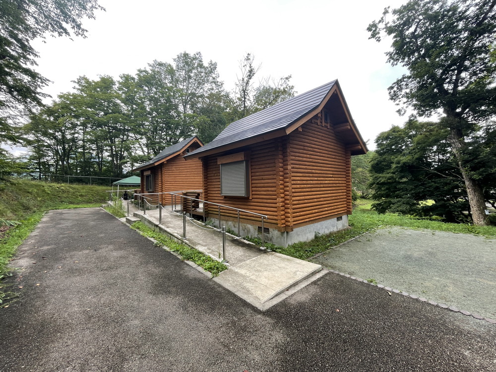 天童高原キャンプ場-バンガロー