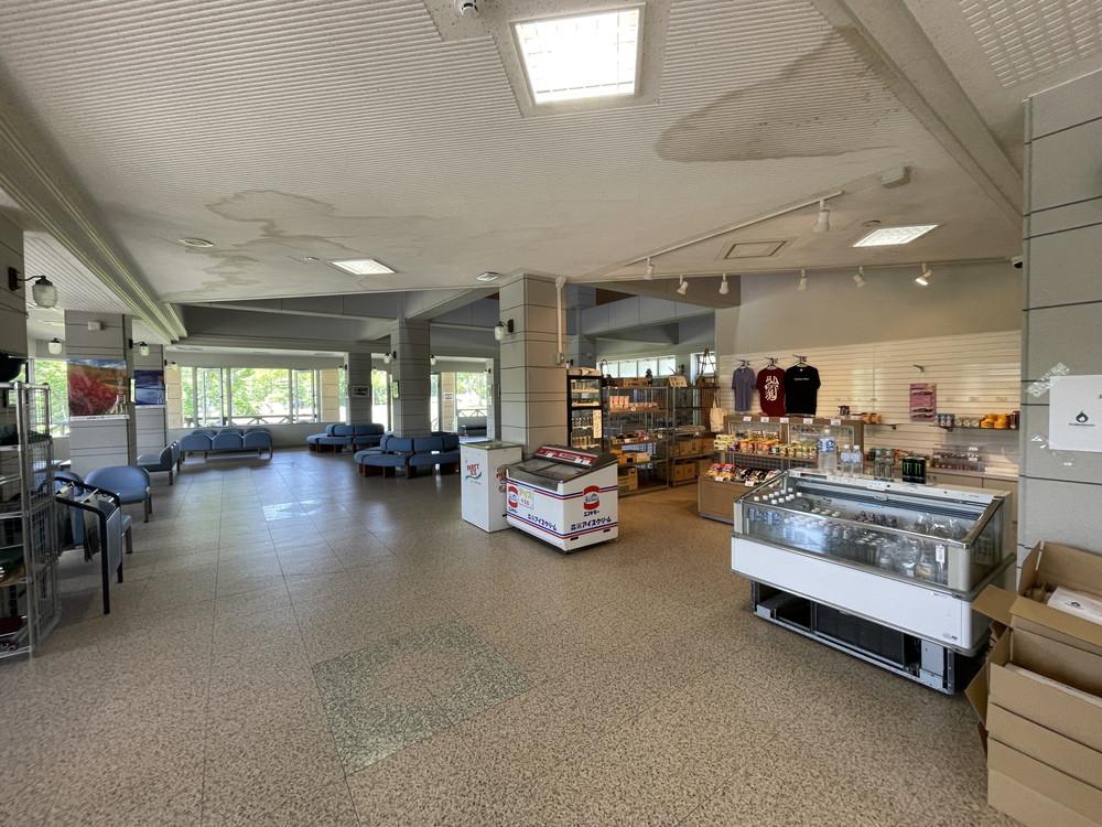 弓張平オートキャンプ場-センターハウス2