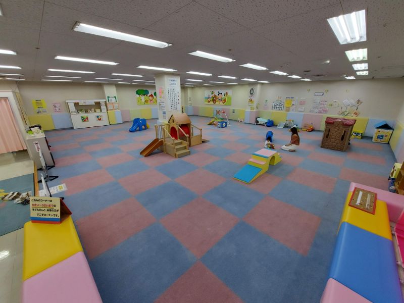 わらすこ広場ー乳幼児コーナー1