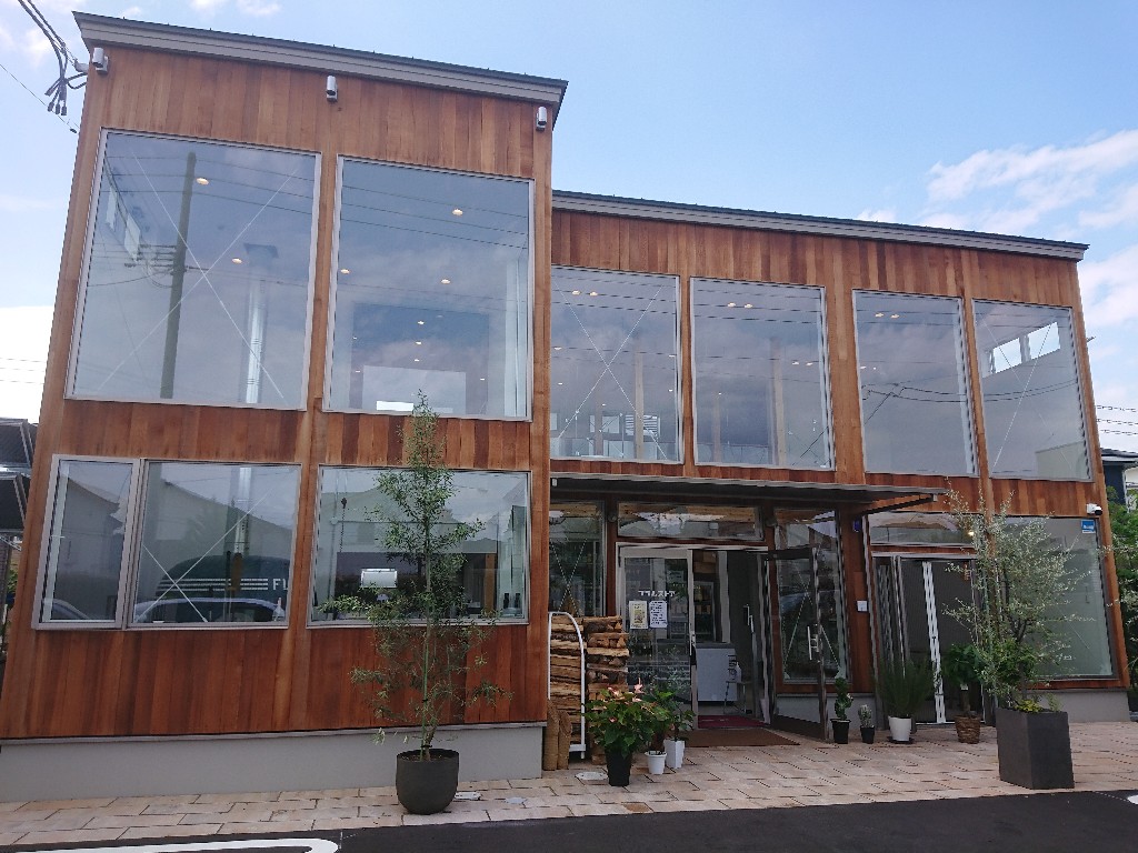 フラムストア外観_copy_1024x768