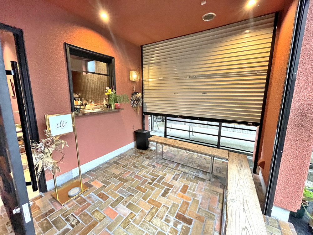 ella coffee&-入り口②