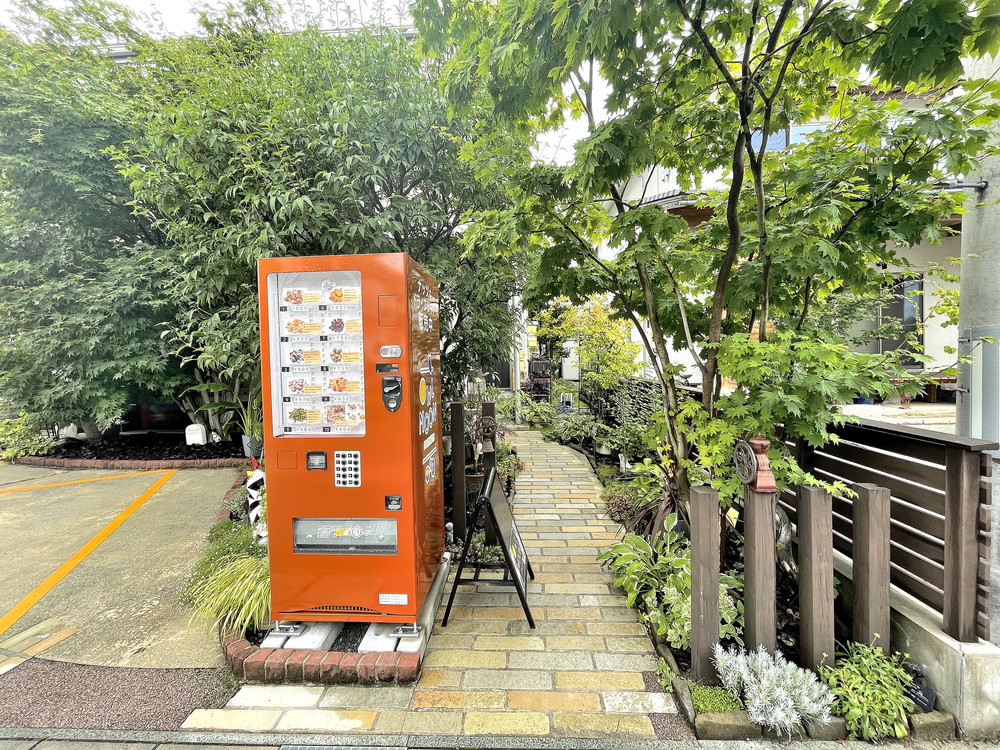 オウルムーン-入り口