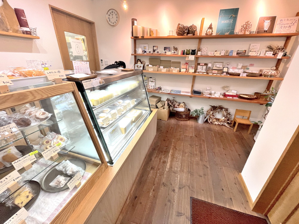 あうる-店内①