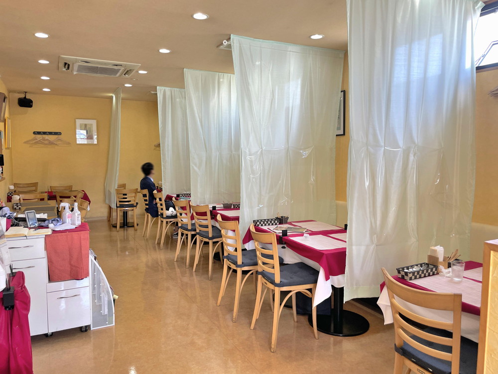 プチノエル-店内①