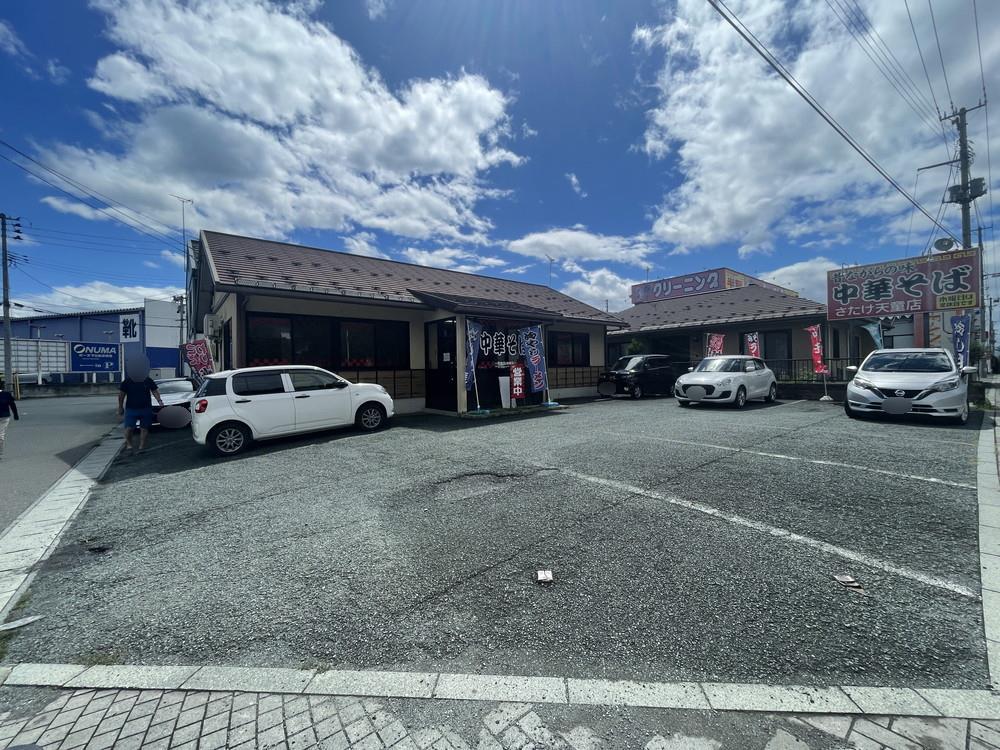 さたけ天童店-駐車場