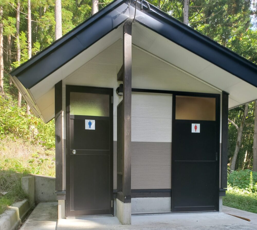 観音岩ートイレ