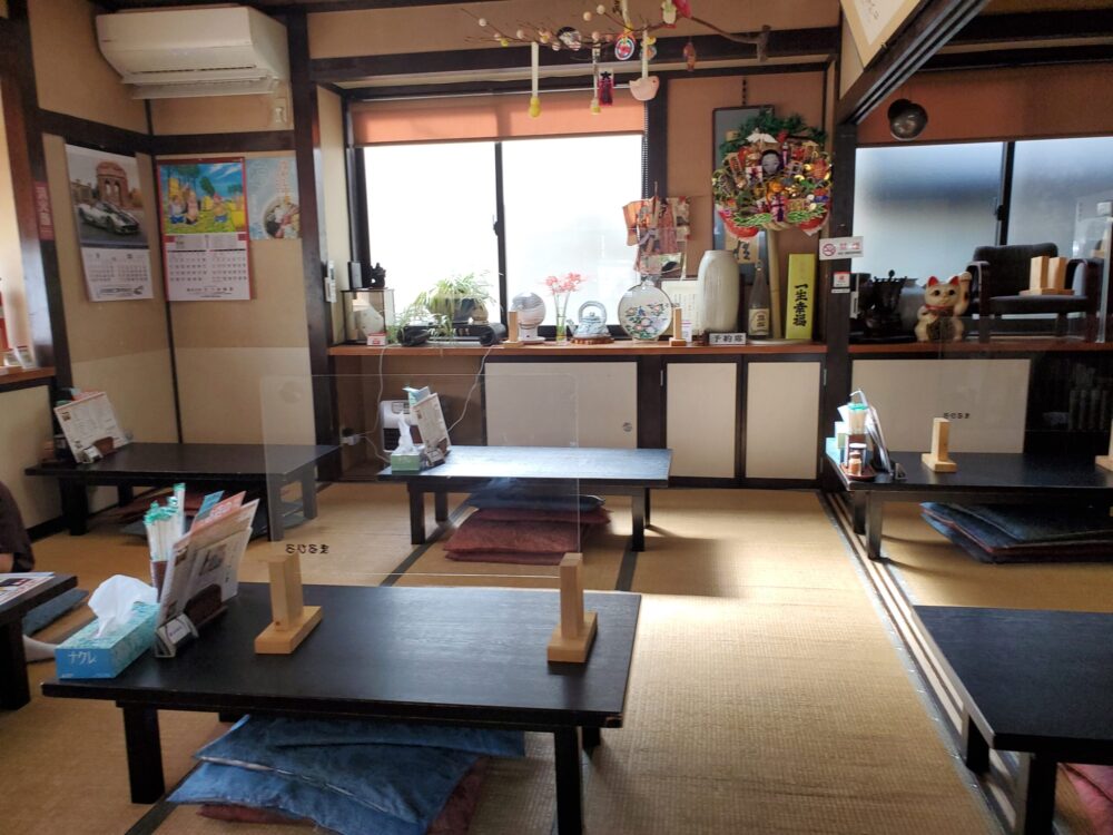 まるひろ食堂ー店内