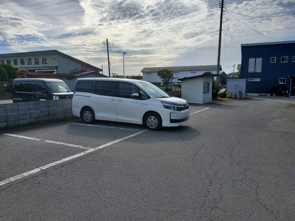 まるひろ食堂ー駐車場