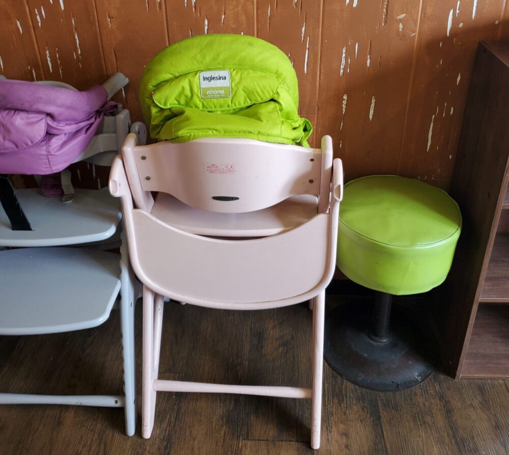 楓製麺所－子供用いす