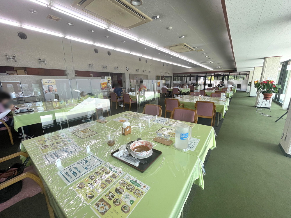 天童カントリークラブ-館内3