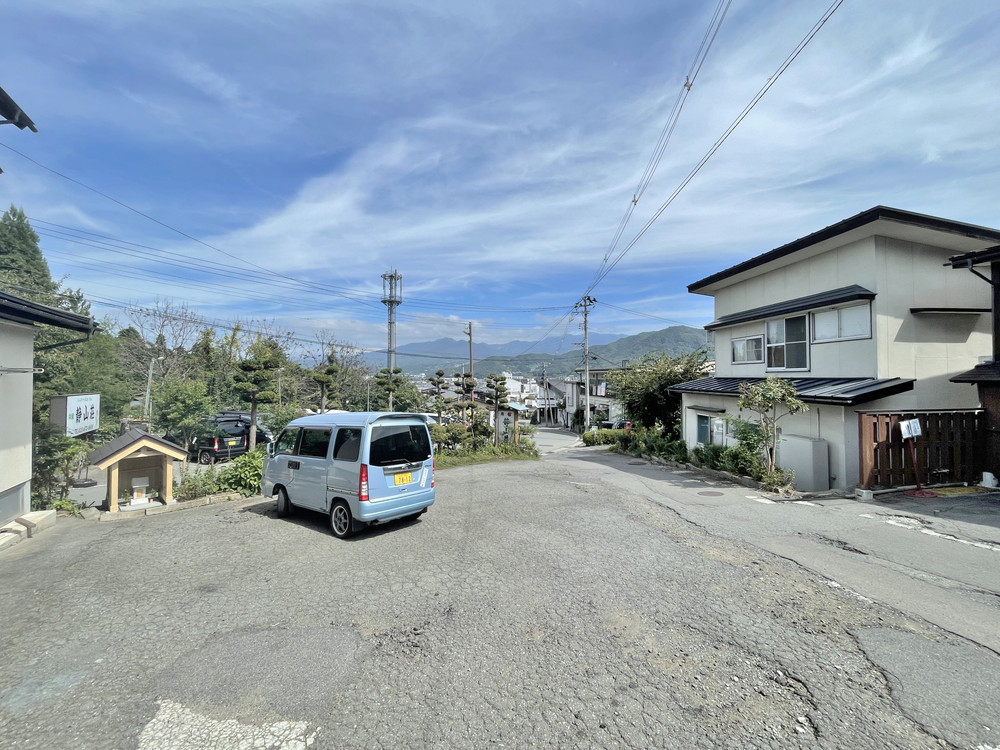 次元ブレット-駐車場①