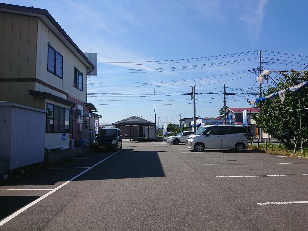 らーめん喜りん　駐車場_copy_1024x768