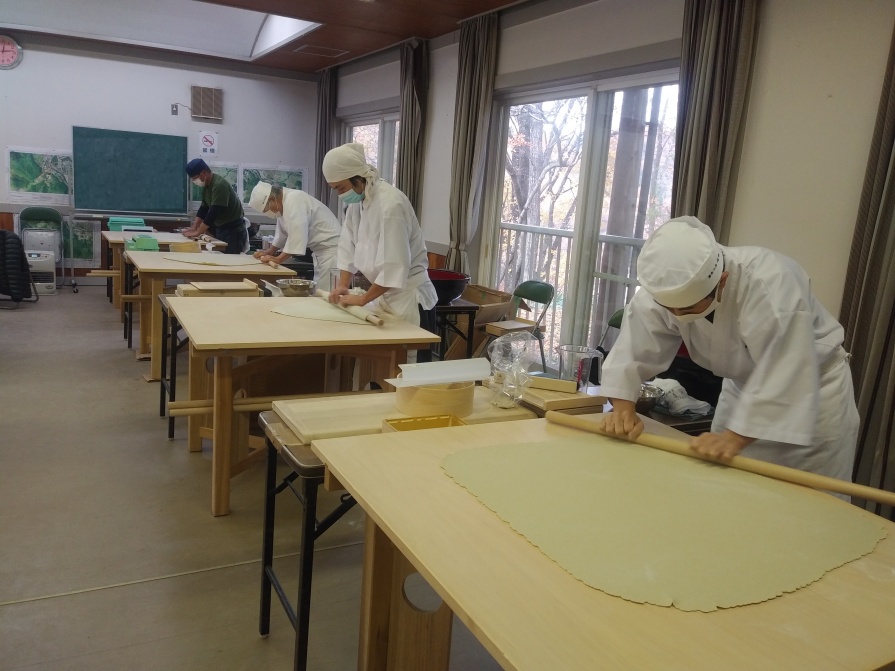 8674042745bb4ddd8a5bf4d6cf75e018[1]