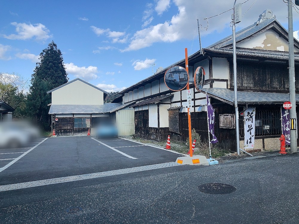 紅五郎-駐車場