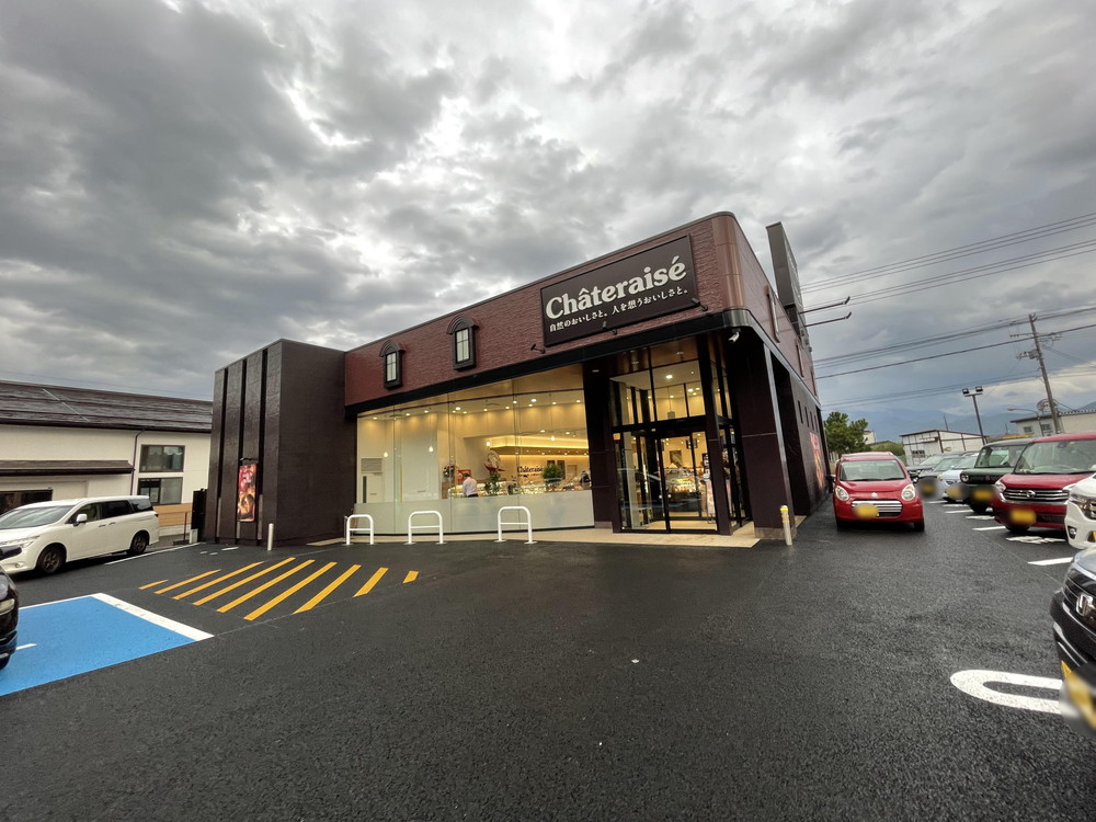 シャトレーゼ天童-外観