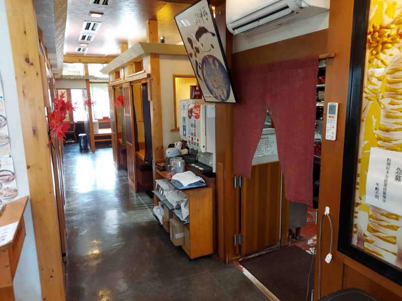 うめえ門ー内観１