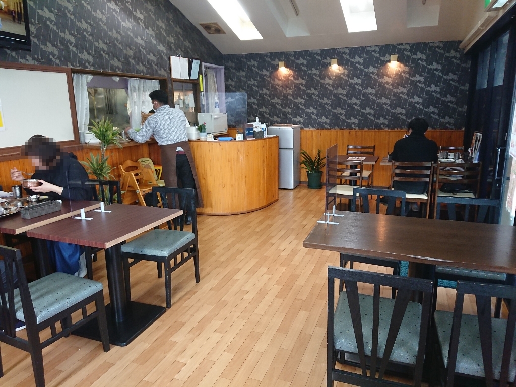 インド料理スルターン山形分店　店内_copy_1024x768