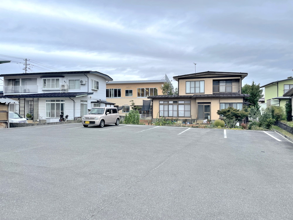 レパコ-駐車場②