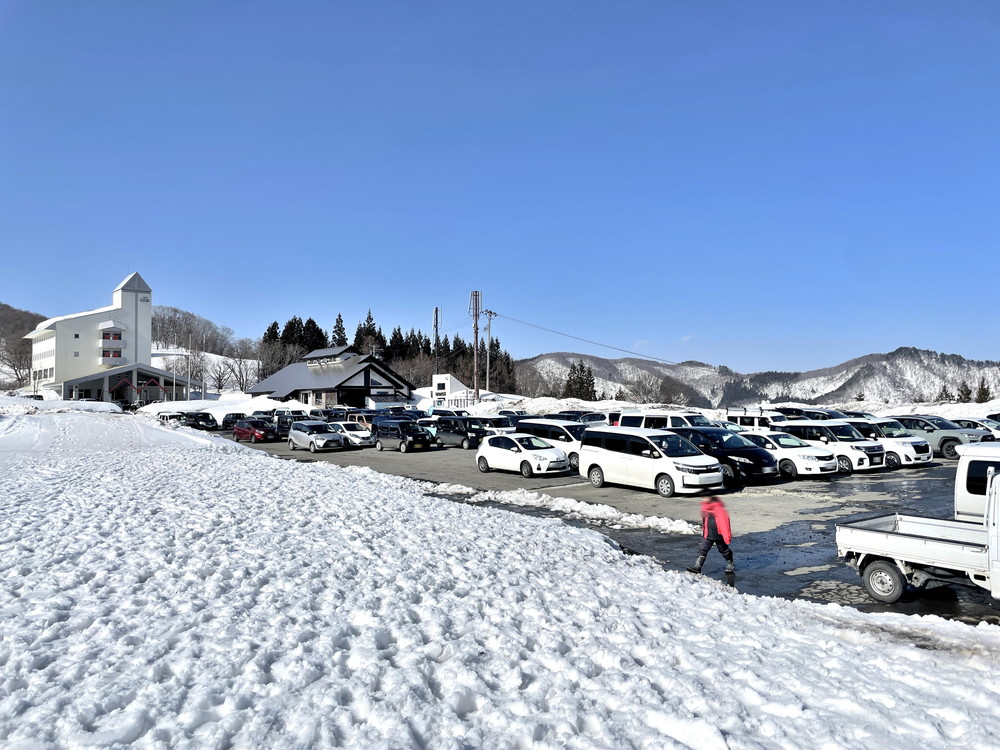 Asahi自然観スキー場-駐車場