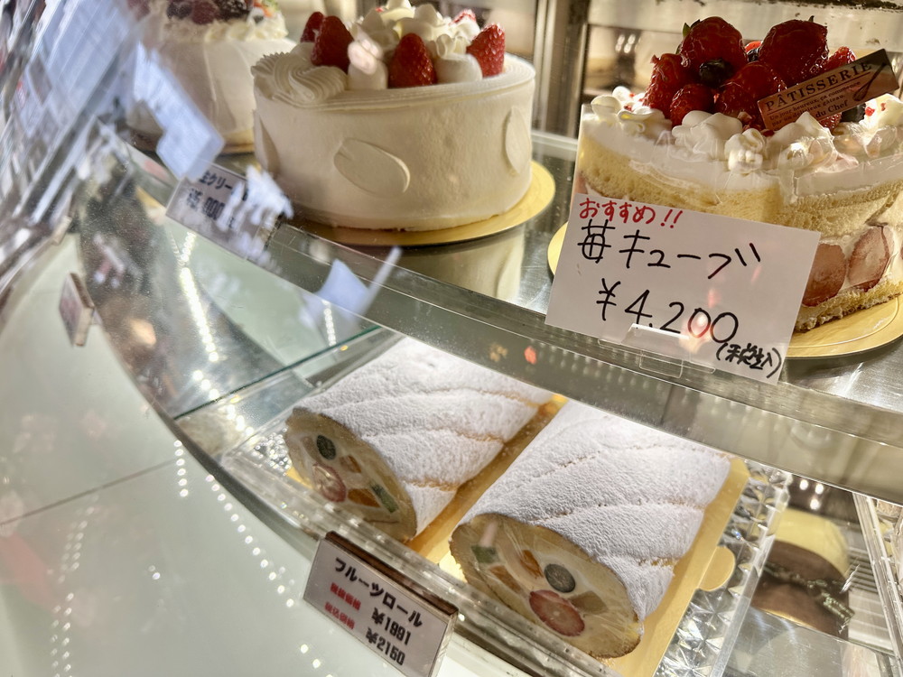 パティシエール・ショージ-ショーケース右 (3)