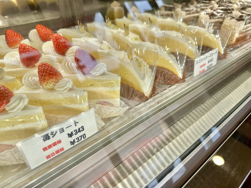 パティシエール・ショージ-ショーケース中央 (6)