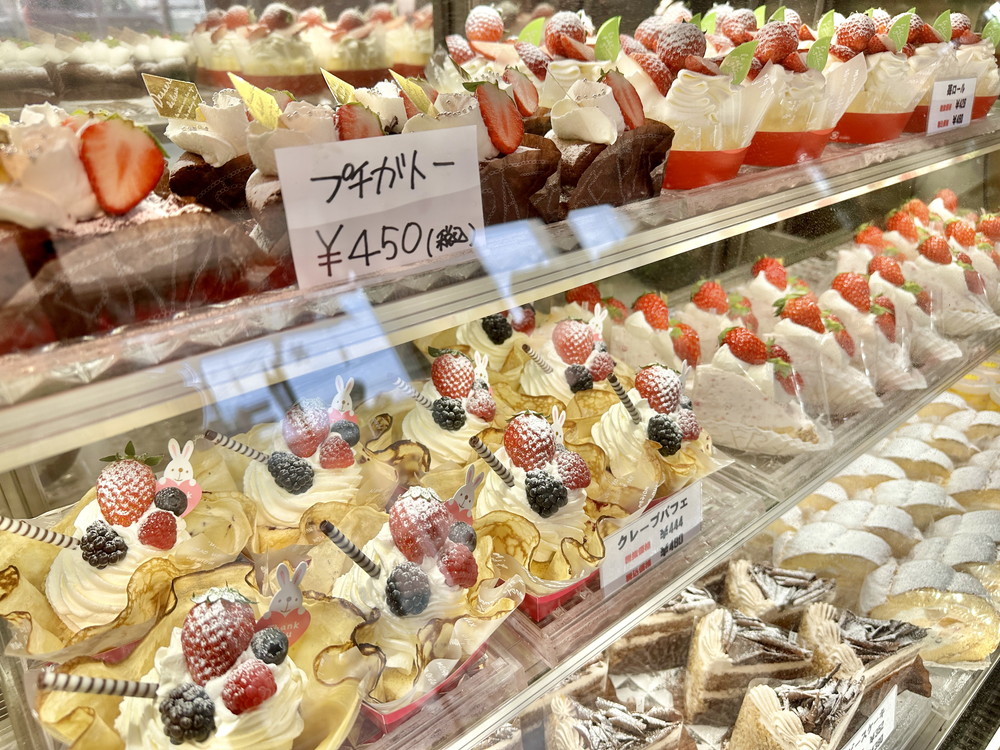 パティシエール・ショージ-ショーケース中央 (2)