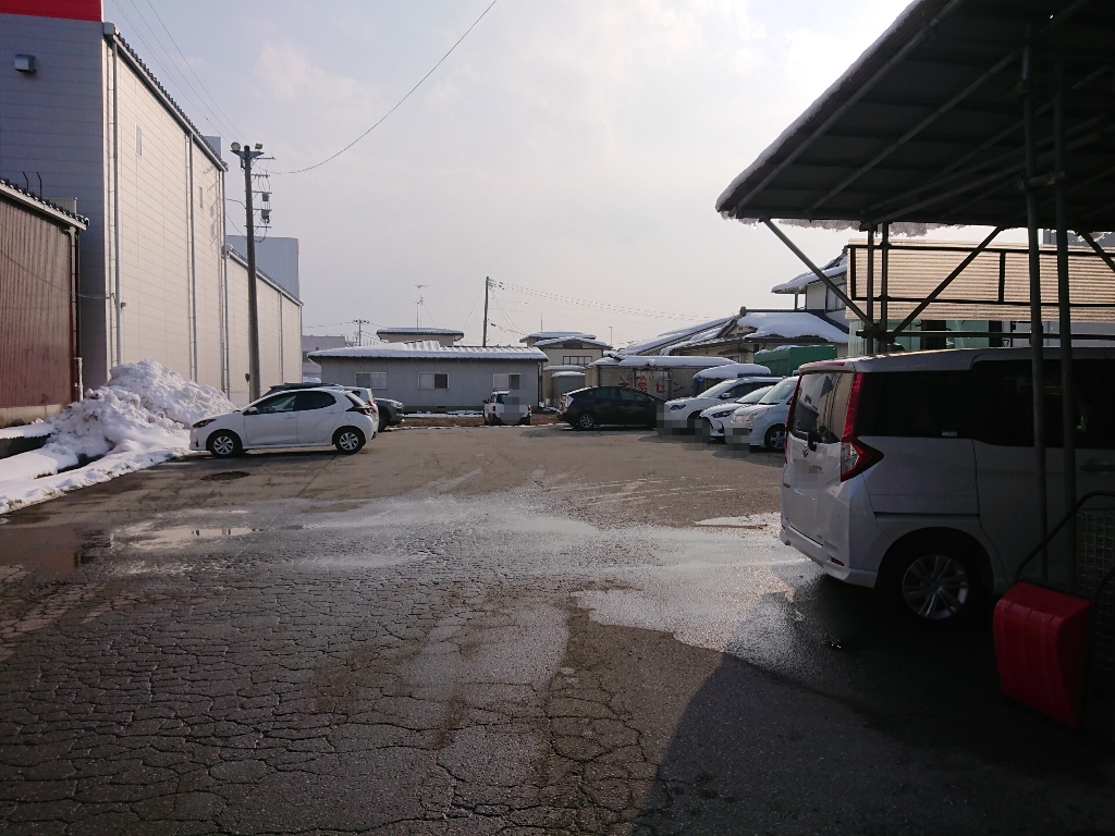 カレー館 駐車場_copy_1024x768