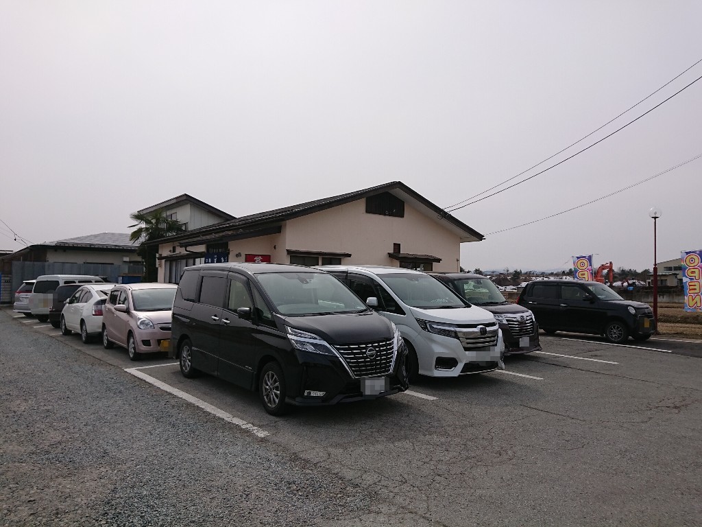 中華食堂東　駐車場_copy_1024x768