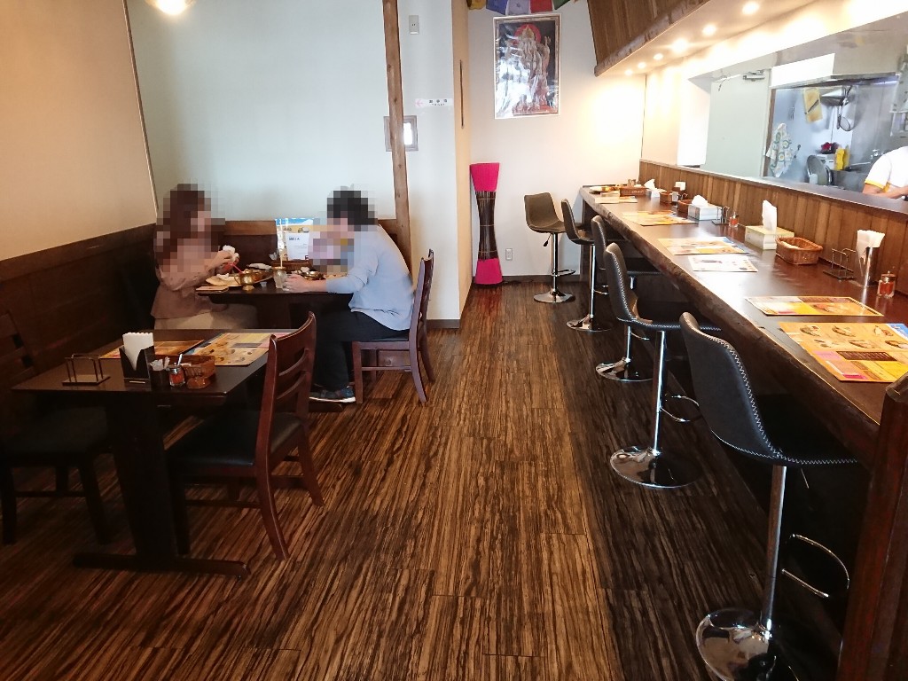 ブッダ鈴川店　店内_copy_1024x768