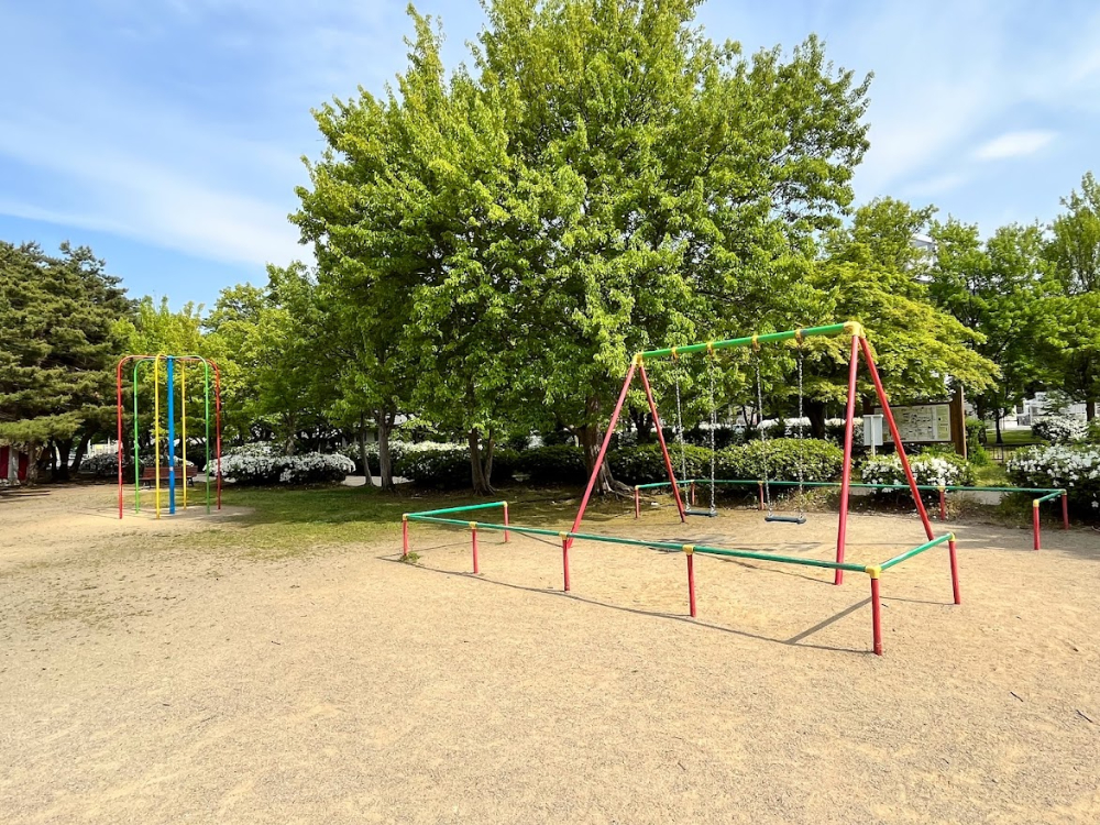 白つつじ公園11