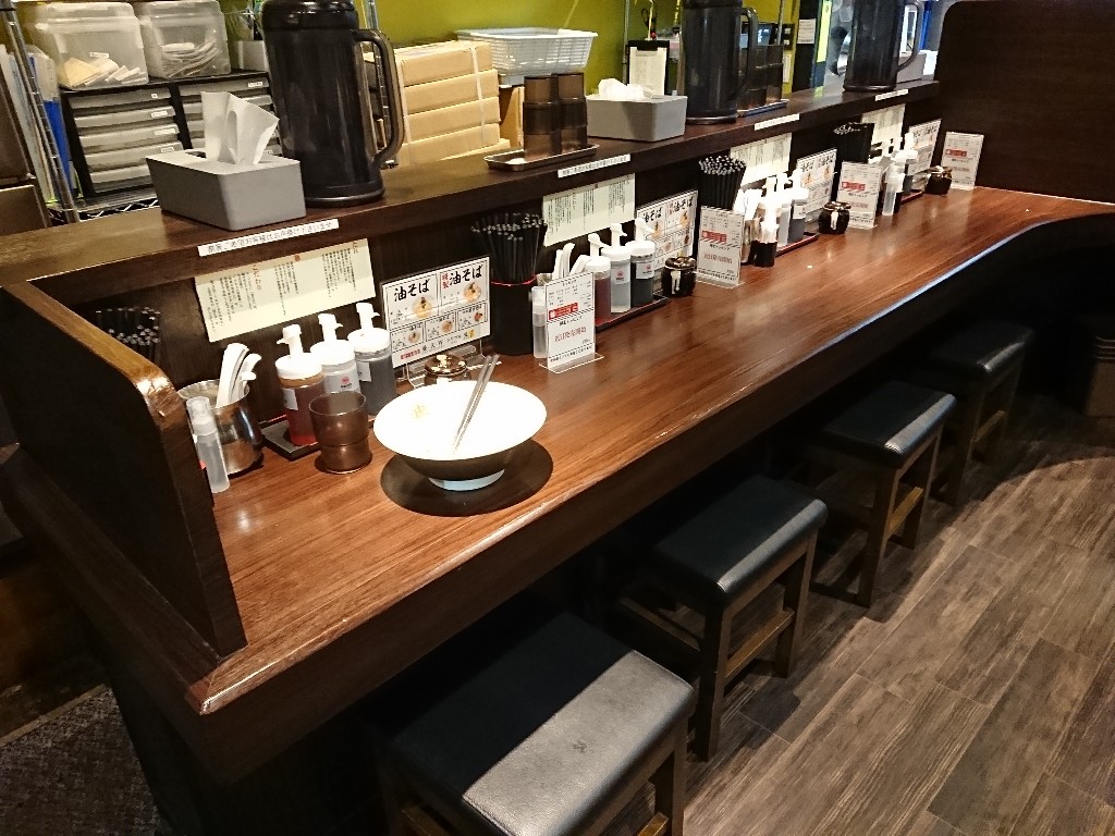 油そばみかど 店内2_copy_1024x768