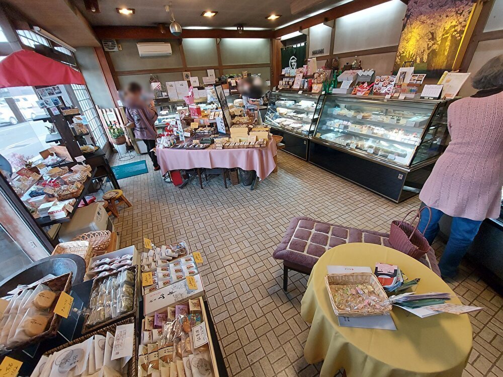 深田菓子舗ー内観2