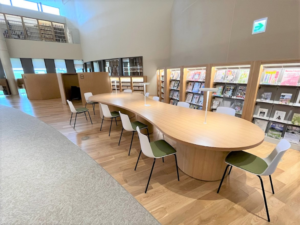 くるんと-図書館3